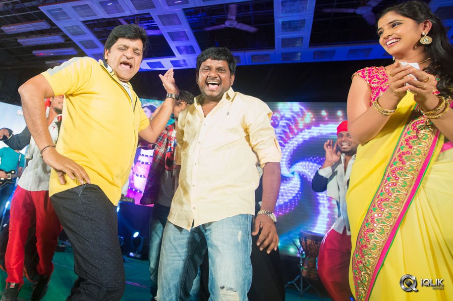 Chinnadana-Neekosam-Movie-Platinum-Disc-Function